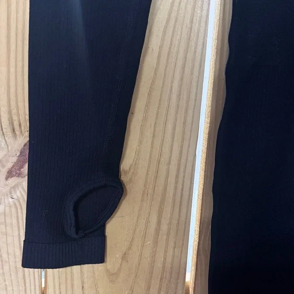 Stylish Black Ribbed Jumpsuit - Picture 4 of 6